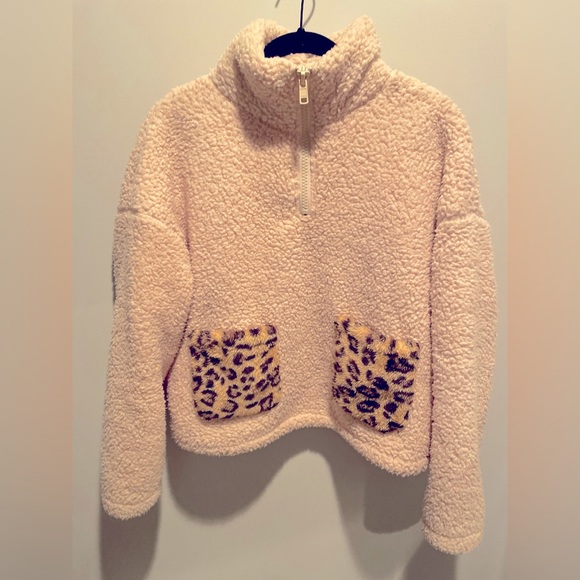 Sadie & Sage Sherpa pullover - Picture 2 of 14